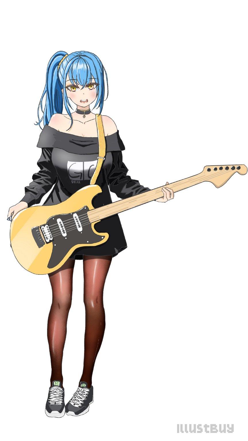 彈吉他的黑絲少女