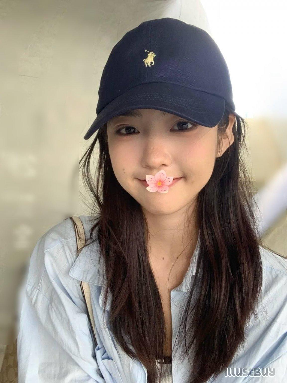 加gleezy號k7003  文靜大學生 书香氣息 喜歡被保護